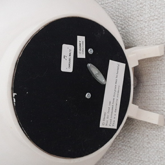 DISNEY MICKEY MOUSE & MINNIE 3 D WEDDING MUSICAL PLATE...VINTAGE - Picture 7 of 11